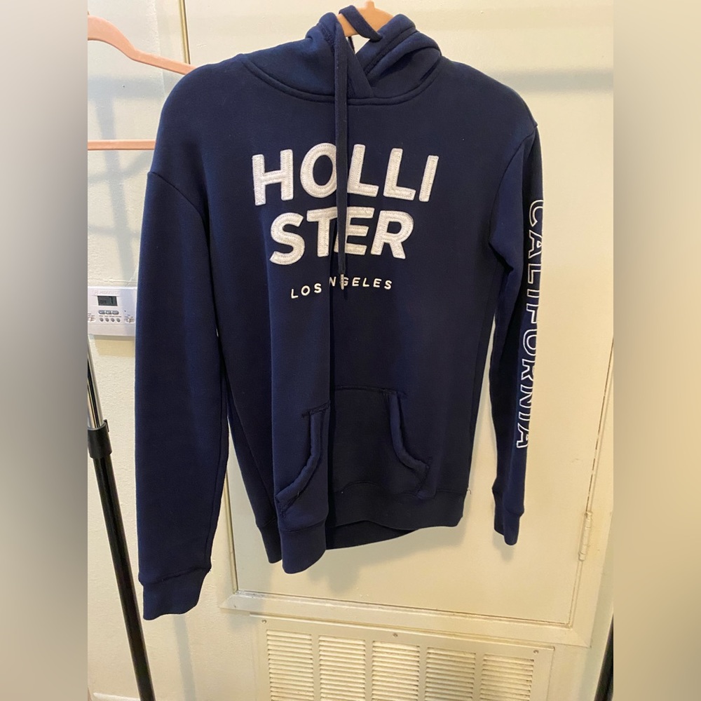 Hollister sweater